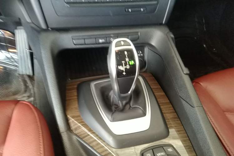 Used BMW X1 2012 xDrive20i Luxury Model Gear Lever