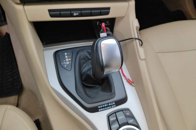 Used BMW X1 2012 sDrive18i Luxury Edition Gear Lever