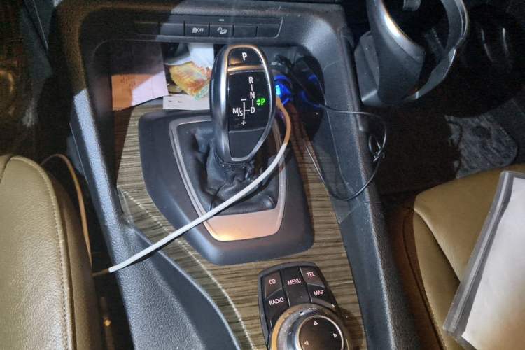 Used BMW X1 2012 xDrive20i Gear Lever