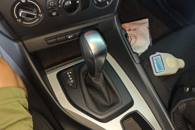 Used BMW X1 2012 sDrive18i Fashion Model Gear Lever