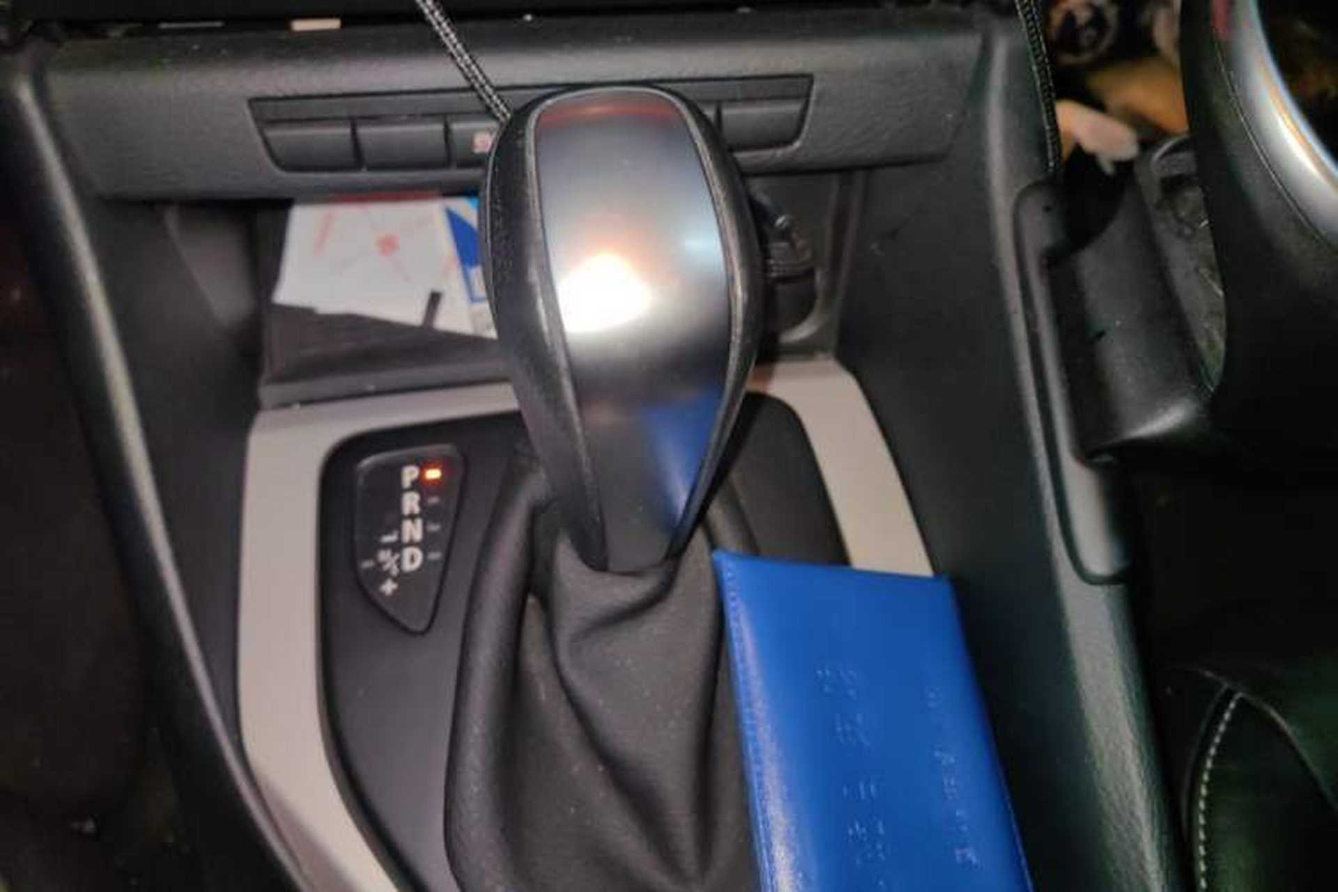 Used BMW X1 2012 sDrive18i Fashion Model Gear Lever
