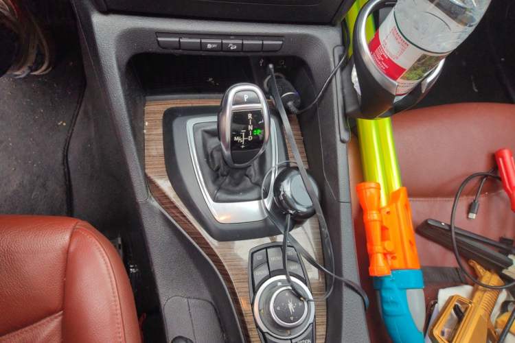 Used BMW X1 2012 xDrive20i Luxury Model Gear Lever