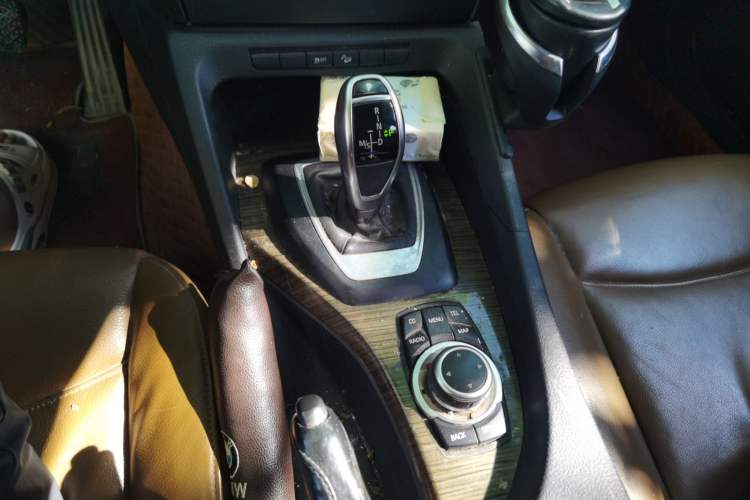 Used BMW X1 2012 xDrive20i Luxury Model Gear Lever