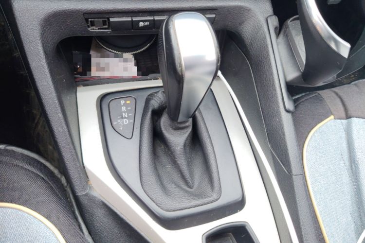 Used BMW X1 2012 sDrive18i Fashion Model Gear Lever