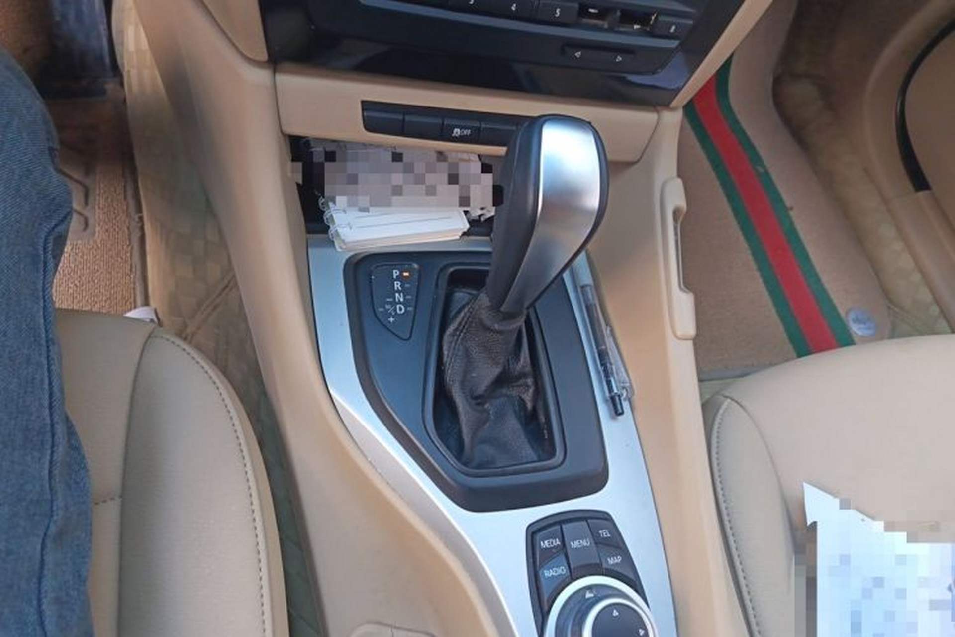 Used BMW X1 2012 sDrive18i Luxury Edition Gear Lever