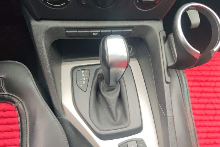 Used BMW X1 2012 sDrive18i Fashion Model Gear Lever