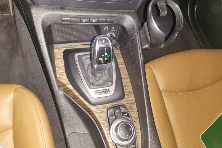 Used BMW X1 2012 xDrive20i Luxury Model Gear Lever