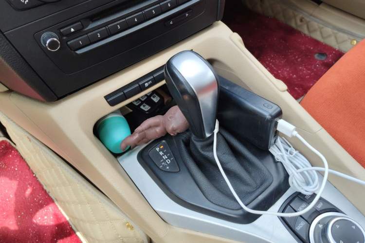 Used BMW X1 2012 sDrive18i Luxury Model Gear Lever