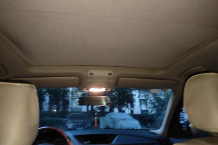 Used BMW X1 2012 sDrive18i Luxury Edition Headliner