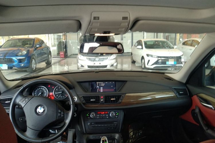 Used BMW X1 2012 xDrive20i Luxury Model Headliner