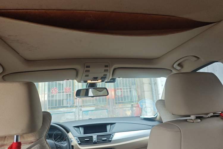 Used BMW X1 2012 sDrive18i Luxury Edition Headliner