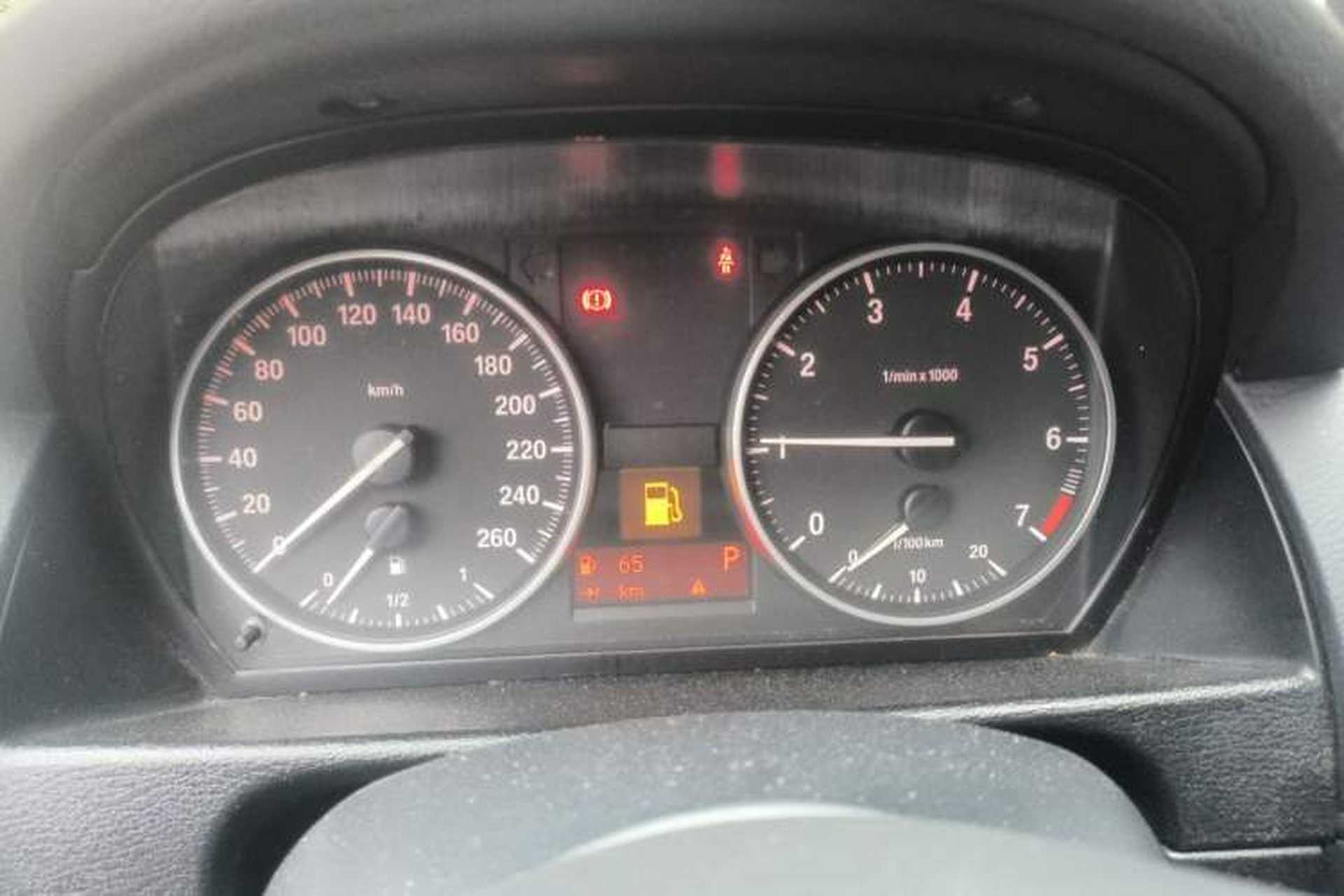 Used BMW X1 2012 sDrive18i Fashion Model Instrument Cluster