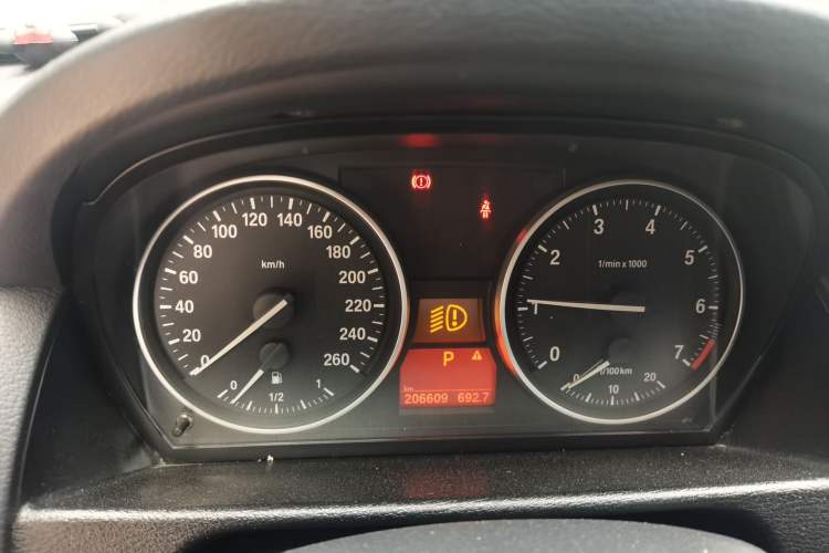 Used BMW X1 2012 xDrive20i Luxury Model Instrument Cluster