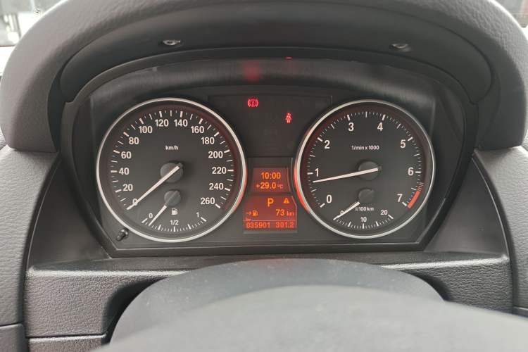 Used BMW X1 2012 sDrive18i Luxury Edition Instrument Cluster