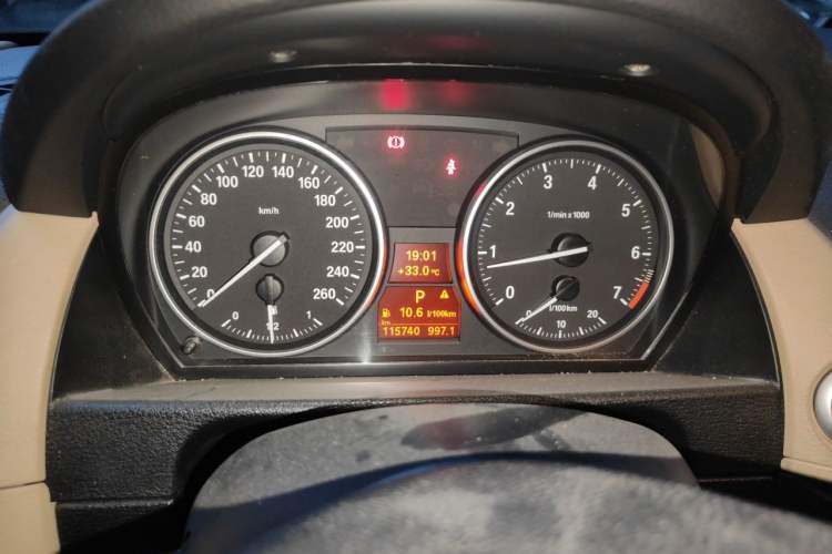 Used BMW X1 2012 sDrive18i Luxury Edition Instrument Cluster