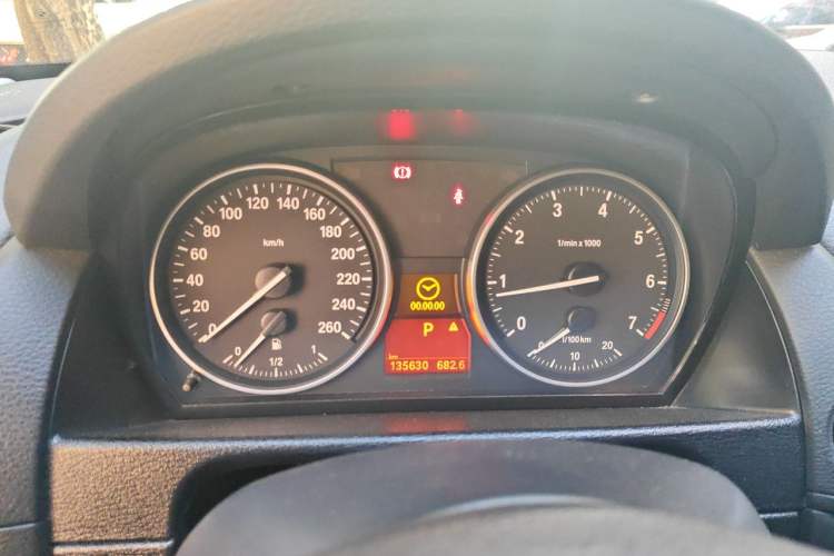 Used BMW X1 2012 sDrive18i Luxury Model Instrument Cluster