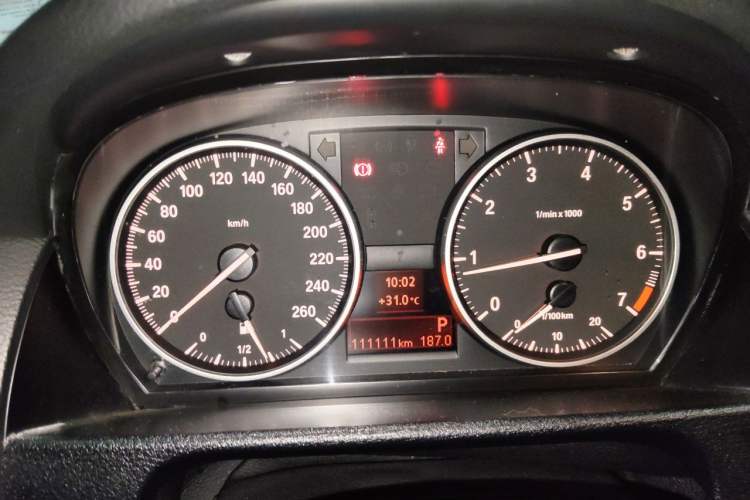 Used BMW X1 2012 sDrive18i Fashion Model Instrument Cluster