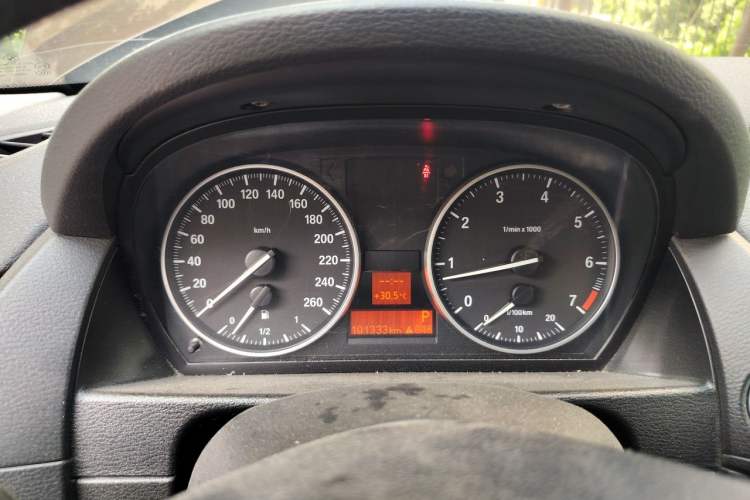 Used BMW X1 2012 sDrive18i Fashion Model Instrument Cluster
