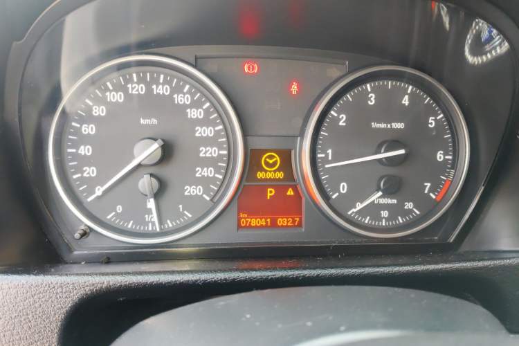 Used BMW X1 2012 sDrive18i Luxury Model Instrument Cluster