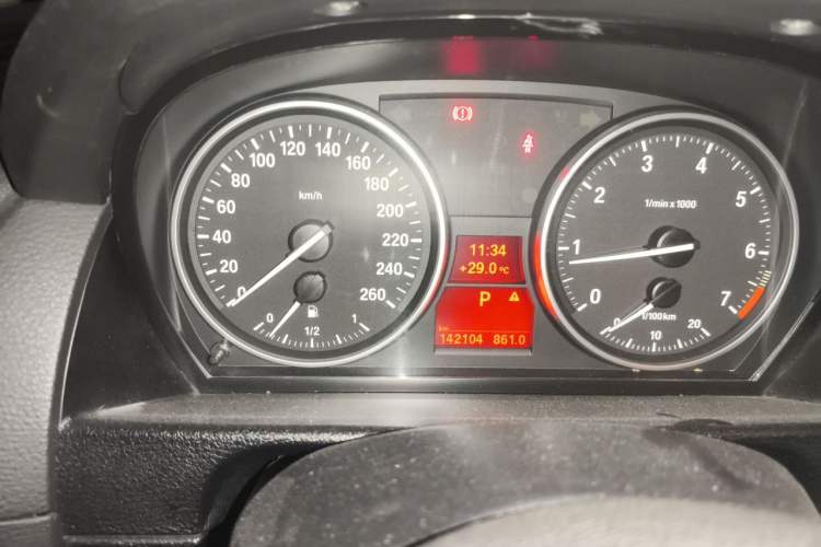 Used BMW X1 2012 xDrive20i Instrument Cluster