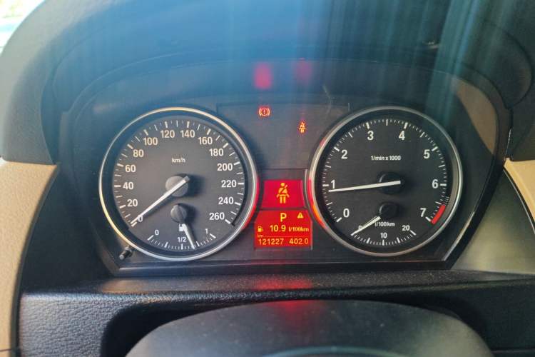 Used BMW X1 2012 sDrive18i Luxury Model Instrument Cluster