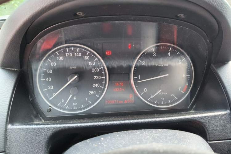 Used BMW X1 2012 sDrive18i Fashion Model Instrument Cluster