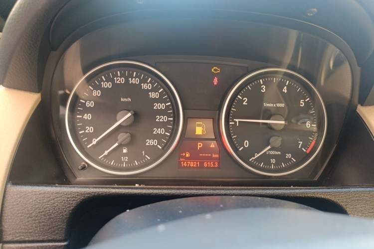 Used BMW X1 2012 sDrive18i Luxury Model Instrument Cluster