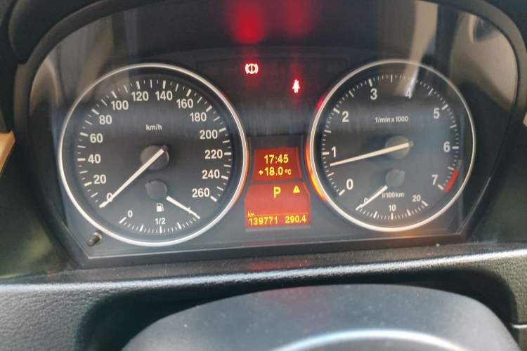 Used BMW X1 2012 sDrive18i Luxury Model Instrument Cluster