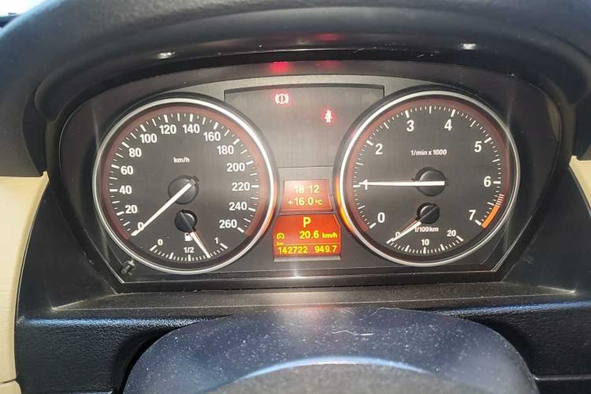Used BMW X1 2012 sDrive18i Luxury Edition Instrument Cluster