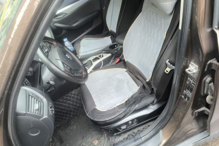 Used BMW X1 2012 sDrive18i Fashion Model Left Front Seat