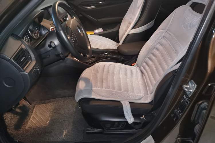 Used BMW X1 2012 sDrive18i Luxury Edition Left Front Seat
