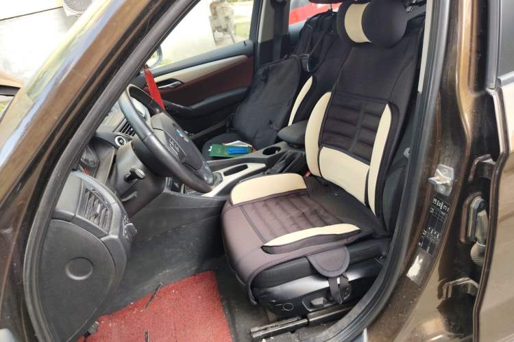 Used BMW X1 2012 sDrive18i Fashion Model Left Front Seat