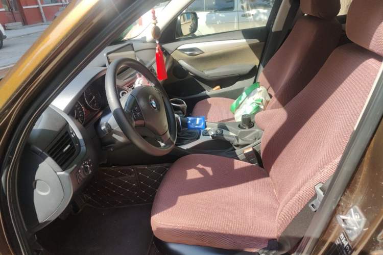 Used BMW X1 2012 sDrive18i Fashion Model Left Front Seat