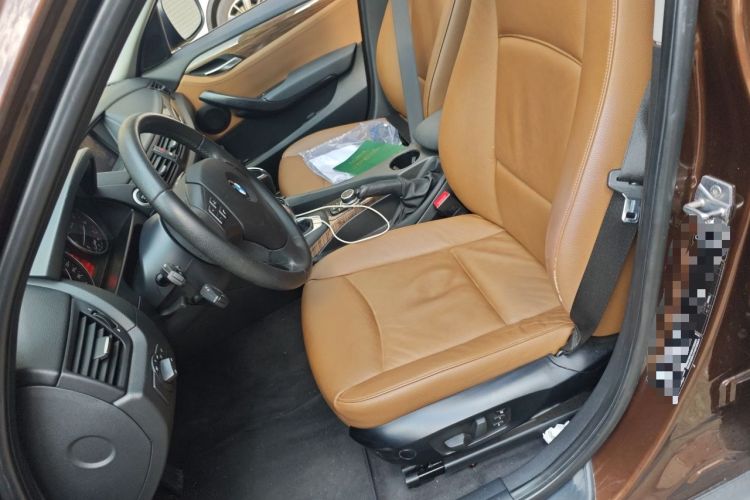 Used BMW X1 2012 xDrive20i Left Front Seat