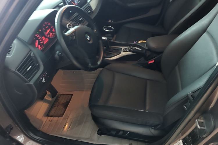 Used BMW X1 2012 sDrive18i Luxury Edition Left Front Seat