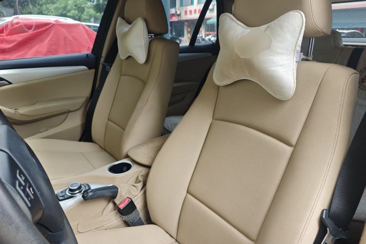 Used BMW X1 2012 sDrive18i Luxury Edition Left Front Seat