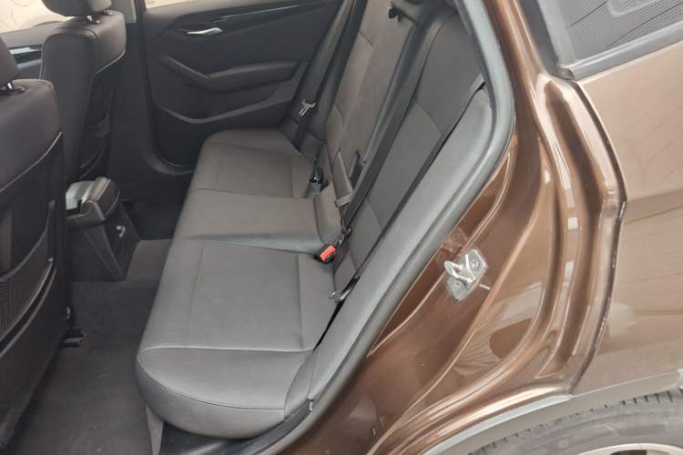 Used BMW X1 2012 sDrive18i Luxury Edition Left Rear Seat