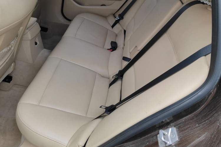 Used BMW X1 2012 sDrive18i Luxury Edition Left Rear Seat