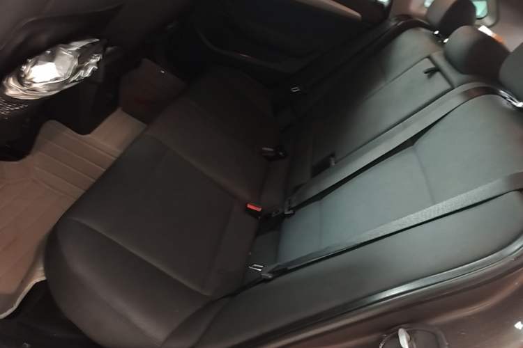Used BMW X1 2012 sDrive18i Luxury Edition Left Rear Seat