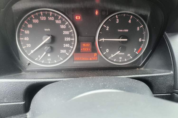 Used BMW X1 2012 sDrive18i Fashion Model Odometer Close Up