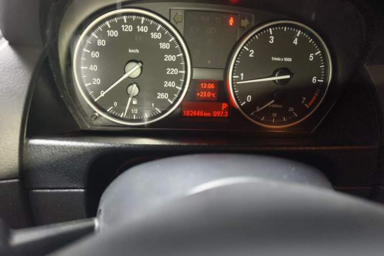 Used BMW X1 2012 sDrive18i Fashion Model Odometer Close Up