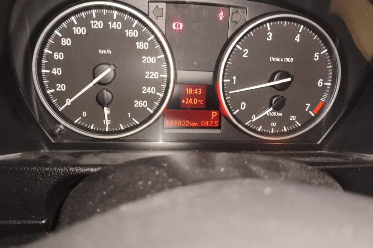 Used BMW X1 2012 sDrive20i Leading Model Odometer Close Up