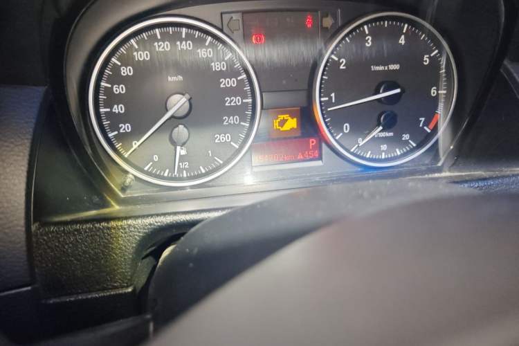 Used BMW X1 2012 sDrive18i Fashion Model Odometer Close Up