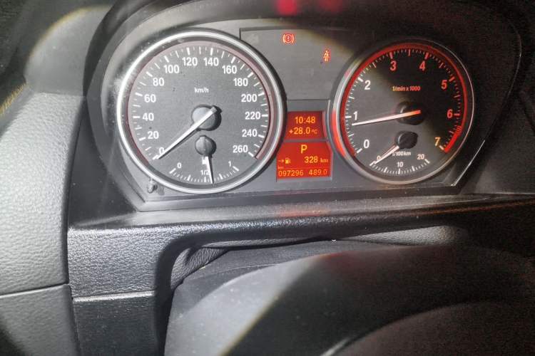 Used BMW X1 2012 xDrive20i Odometer Close Up