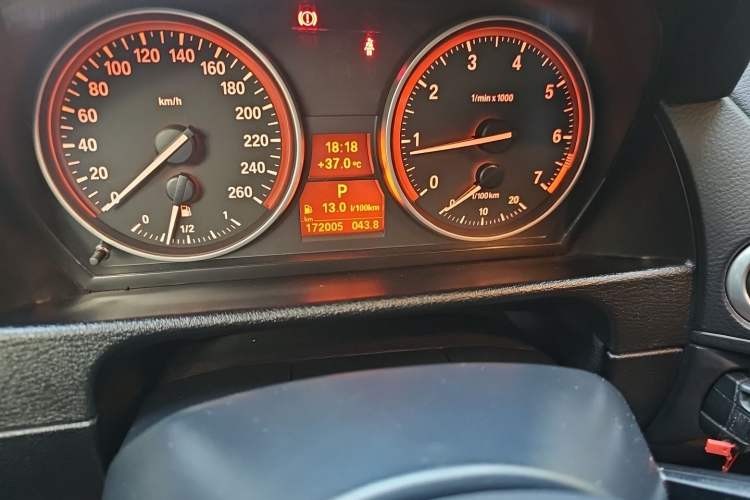 Used BMW X1 2012 xDrive20i Luxury Model Odometer Close Up