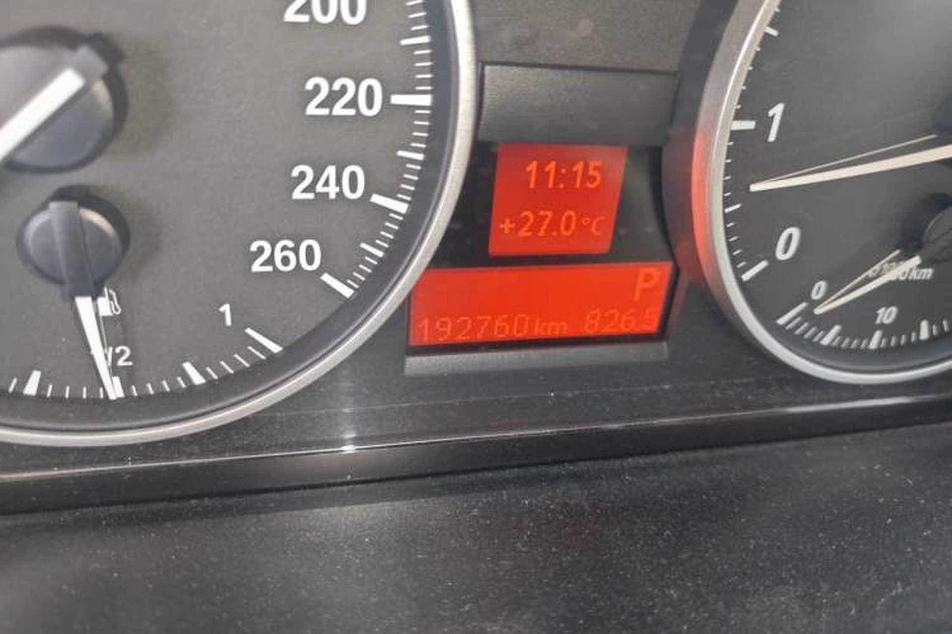 Used BMW X1 2012 sDrive20i Leading Model Odometer Close Up