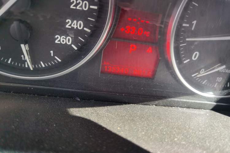 Used BMW X1 2012 xDrive20i Luxury Model Odometer Close Up