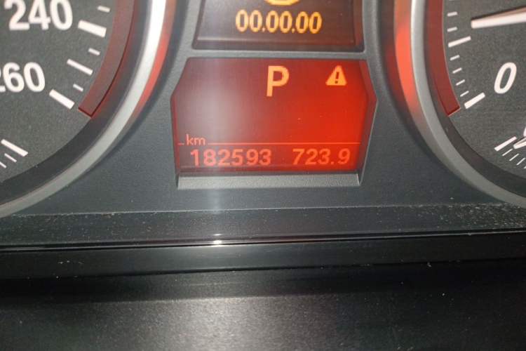 Used BMW X1 2012 xDrive20i Odometer Close Up