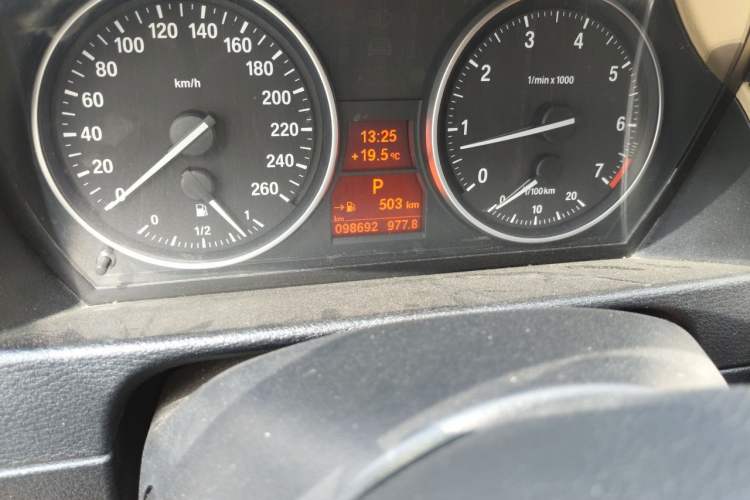 Used BMW X1 2012 sDrive18i Luxury Model Odometer Close Up