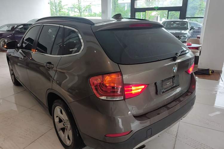 Used BMW X1 2012 sDrive18i Luxury Edition Rear Left 45 Deg